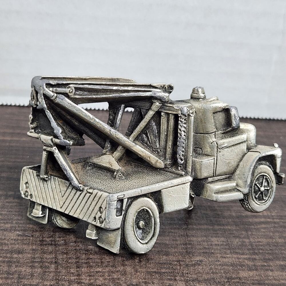 Bergamot Brass Works 1981 Tow Truck belt Buckle
